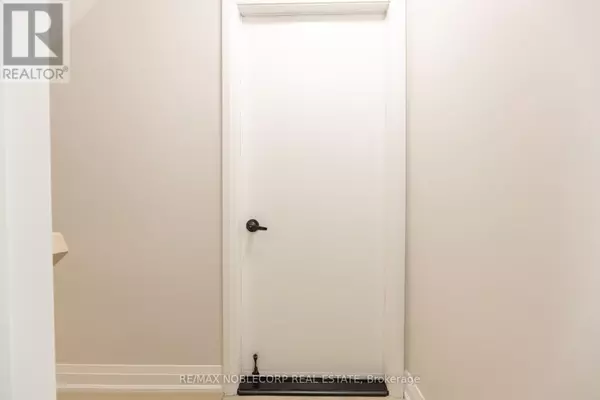 Innisfil (alcona), ON L9S2H1,789 CANDARAS STREET