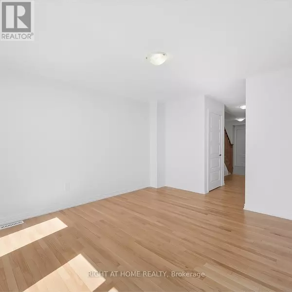 Newmarket (woodland Hill), ON L3X0L4,55 DELANO WAY