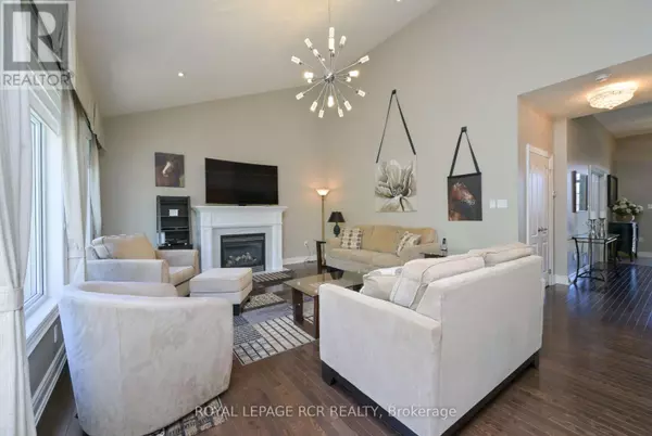 New Tecumseth (alliston), ON L9R0N4,45 HILLCREST DRIVE