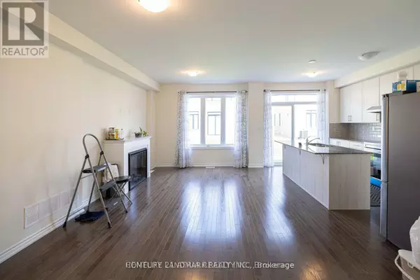 Aurora, ON L4G4A6,12 FISH DRIVE