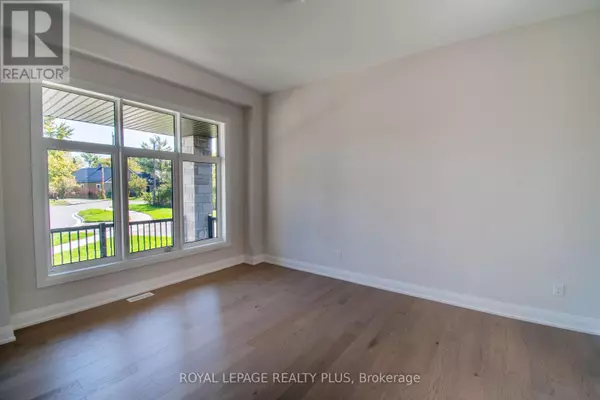 Innisfil (lefroy), ON L0L1W0,980 CHURCH DRIVE