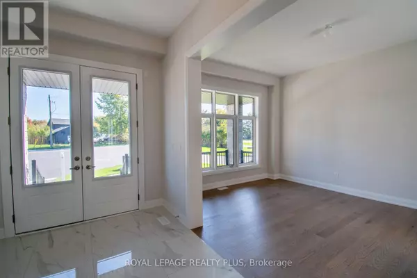 Innisfil (lefroy), ON L0L1W0,980 CHURCH DRIVE