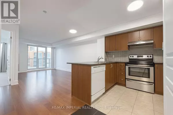 Markham (unionville), ON L6G0B3,75 South Town Centre BLVD #606