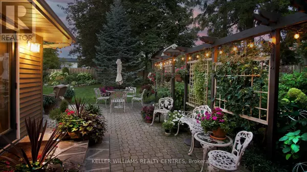 East Gwillimbury (mt Albert), ON L0G1M0,49 ALICE STREET