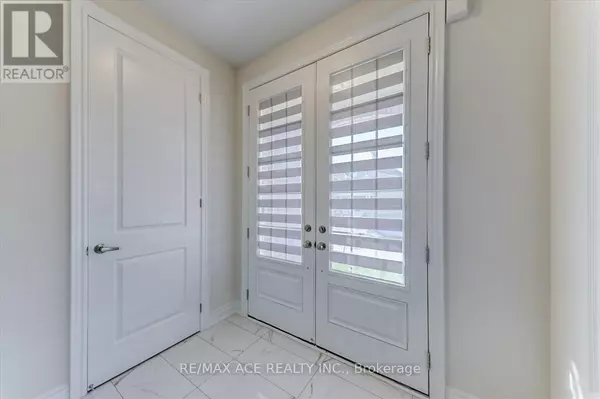 Georgina (keswick North), ON L4P0H9,14 Hitching Post #Main