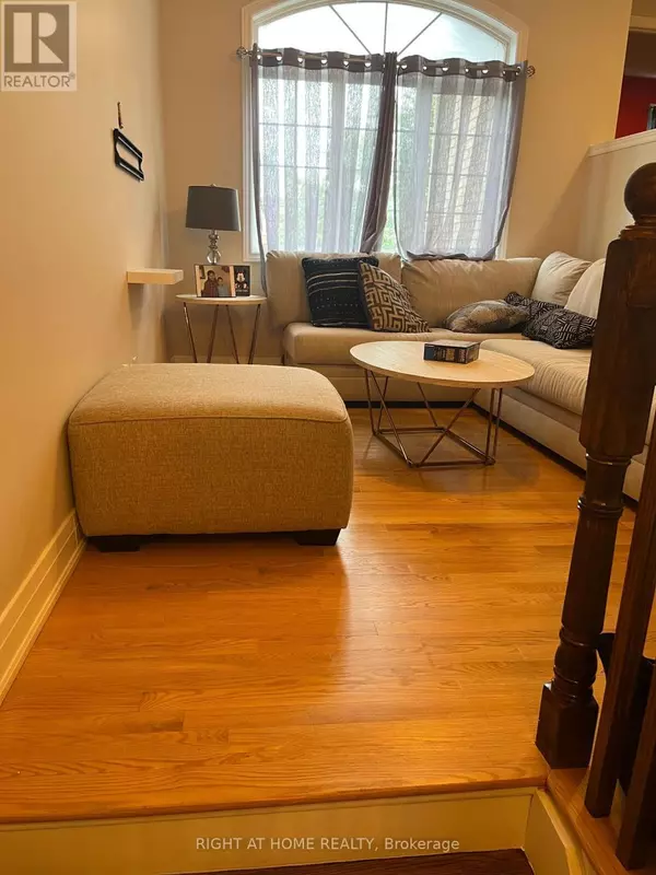 Vaughan (vellore Village), ON L6A3G5,26 BLUEWATER TRAIL N