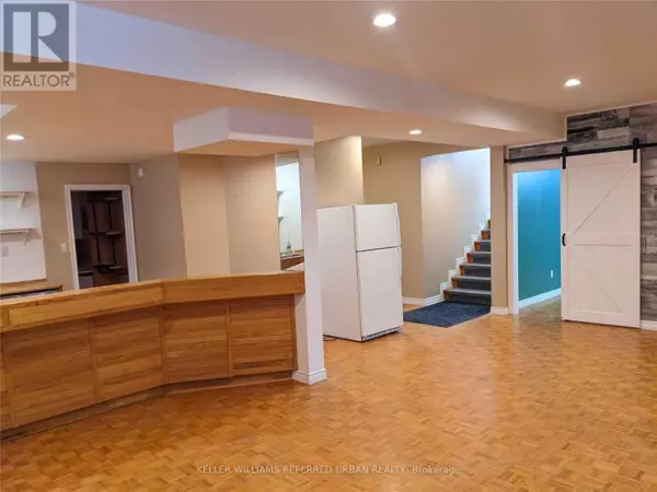 Richmond Hill (south Richvale), ON L4C8S6,132 Old Surrey LN #Lower