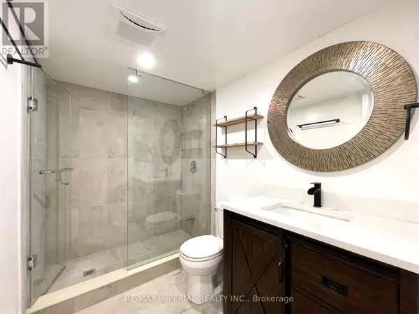 40 Brewsland CRES #BSMT, Markham (thornlea), ON L3T7G7