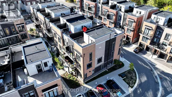 Richmond Hill (oak Ridges), ON L4E1J4,6 Sayers LN #18