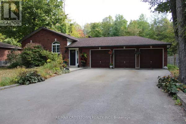 Adjala-tosorontio (everett), ON L0M1J0,47 PINE PARK BOULEVARD