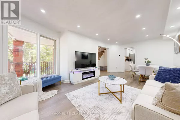 Aurora (aurora Grove), ON L4G6Z9,46 OCTOBER LANE