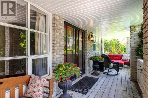 East Gwillimbury (mt Albert), ON L0G1M0,55 VALLEY MILLS ROAD