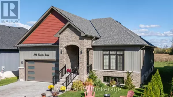 Georgina (historic Lakeshore Communities), ON L4P0S2,843 TRIVETTS ROAD E