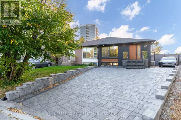 Newmarket (bristol-london), ON L3Y2W7,61 MARLIN COURT