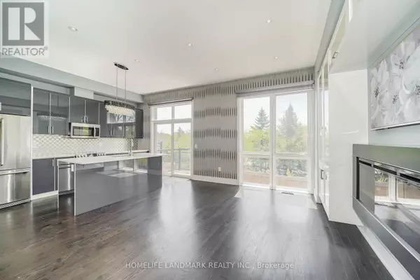 8 CRESTRIDGE DRIVE, Vaughan (patterson), ON L4J0K1