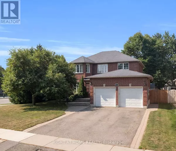 304 RHODES CIRCLE, Newmarket (glenway Estates), ON L3X1V4