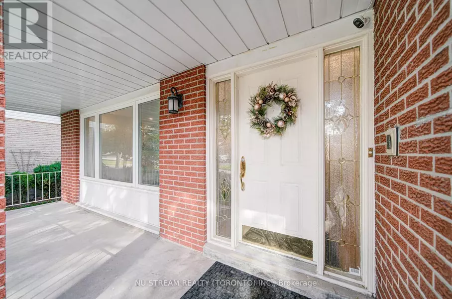 8 HEMINGWAY CRESCENT, Markham (unionville), ON L3R2A4