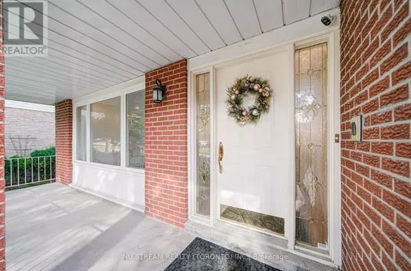 Markham (unionville), ON L3R2A4,8 HEMINGWAY CRESCENT