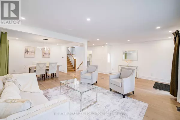 Markham (unionville), ON L3R2A4,8 HEMINGWAY CRESCENT
