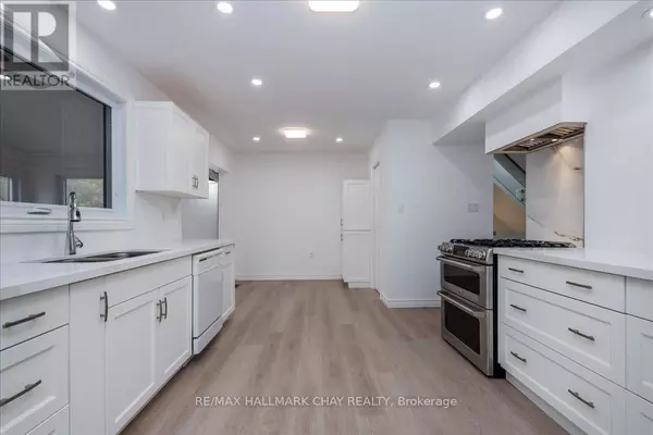 Innisfil, ON L0L1K0,1063 WOOD STREET