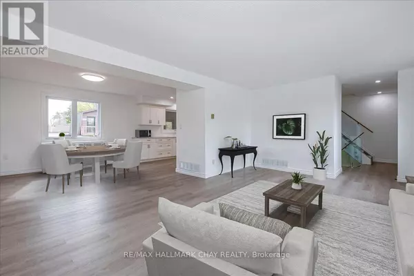 Innisfil, ON L0L1K0,1063 WOOD STREET