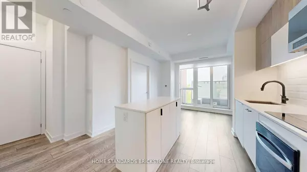 Richmond Hill (south Richvale), ON L4C5V6,8888 Yonge ST #321