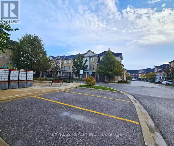 Markham (berczy), ON L6C0B5,104 PRINCE CHARLES WAY