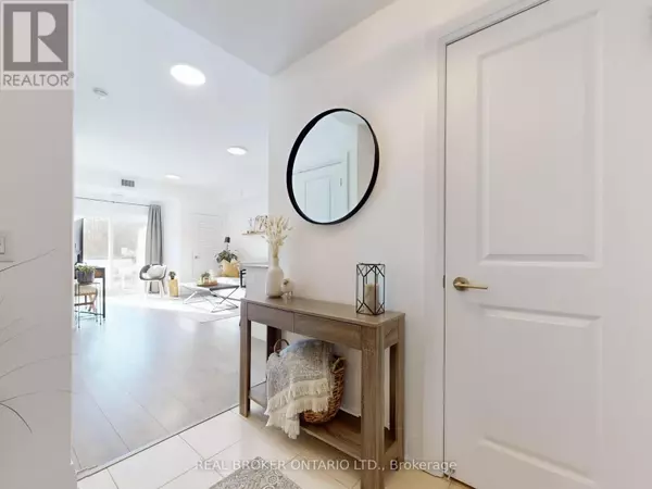 Whitchurch-stouffville (stouffville), ON L4A1Y7,481 Rupert AVE #122