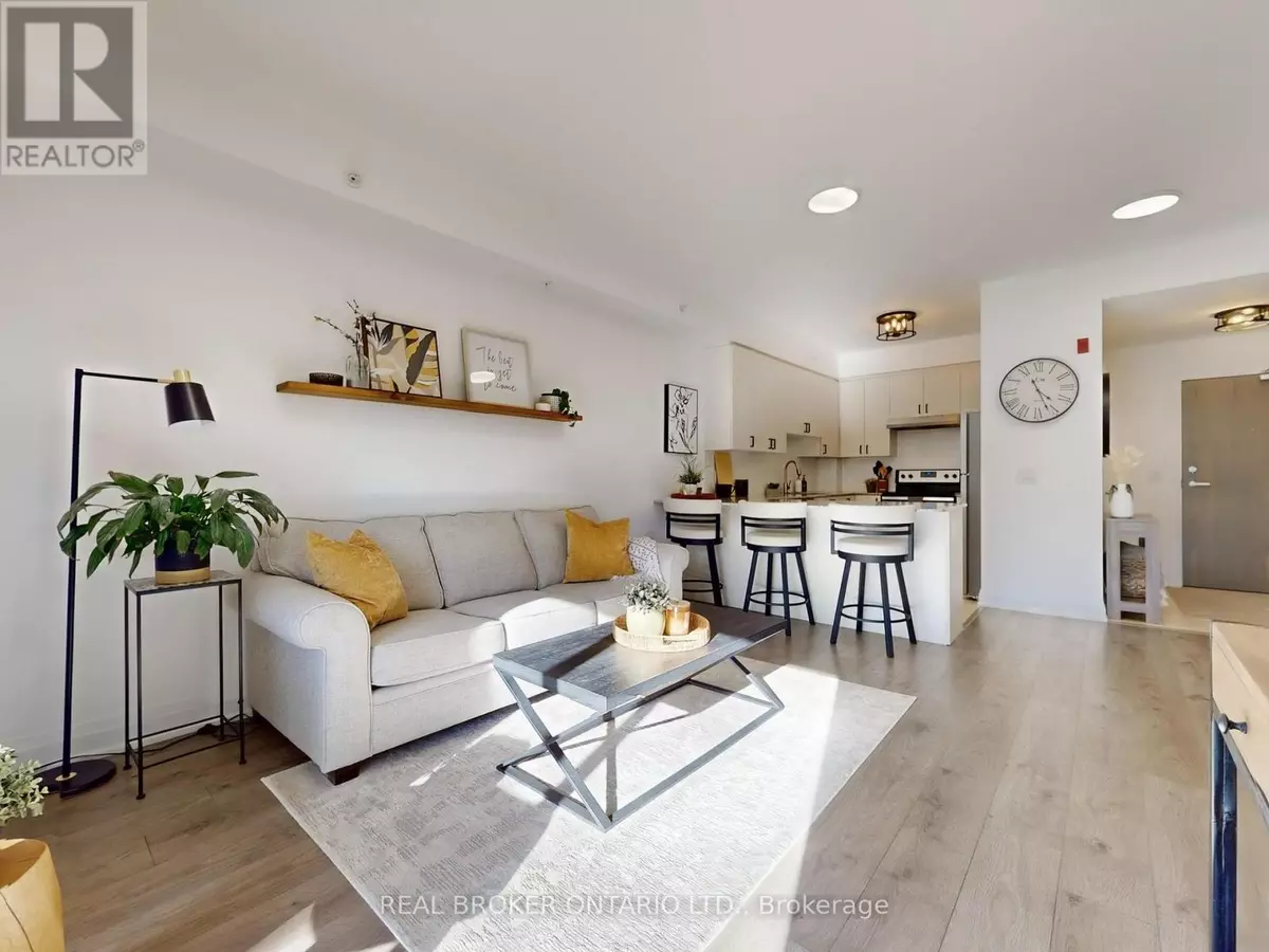 Whitchurch-stouffville (stouffville), ON L4A1Y7,481 Rupert AVE #122