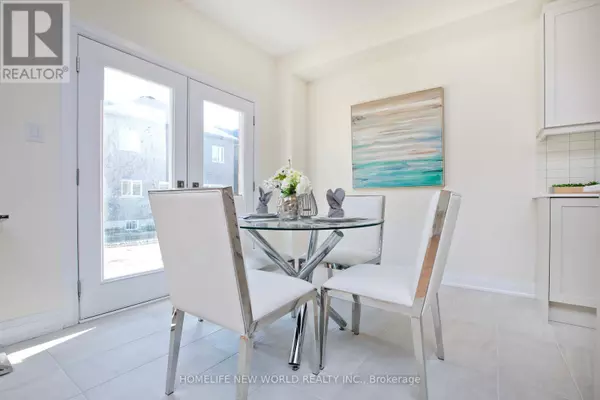 Richmond Hill (oak Ridges), ON L4E2Y5,240 SEGUIN STREET