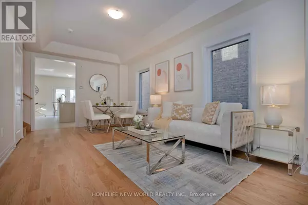 Richmond Hill (oak Ridges), ON L4E2Y5,240 SEGUIN STREET