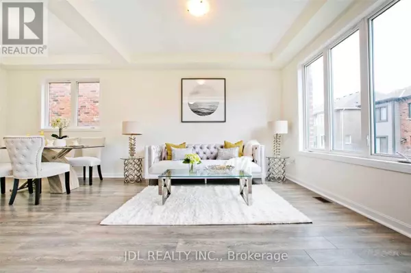 Richmond Hill (rouge Woods), ON L4S0K3,16 CASELY AVENUE