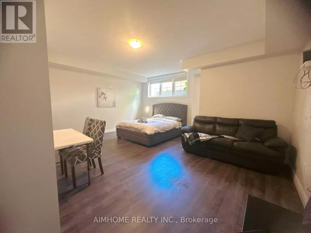 Vaughan (maple), ON L6A5B1,181 Parktree DR #21 Lower