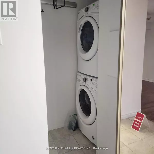 Richmond Hill (observatory), ON L4C8W4,33 Weldrick RD East #612