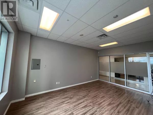 Markham (grandview), ON L3T0C6,7163 Yonge ST #207