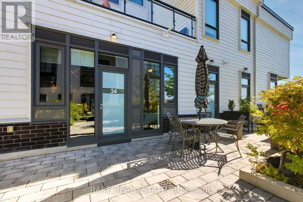 Innisfil, ON L9S0M2,247 Broward WAY #34