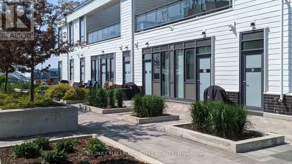 Innisfil, ON L9S0J6,275 BROWARD WAY #60