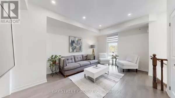 Richmond Hill, ON L4E1L2,80 PUISAYA DRIVE