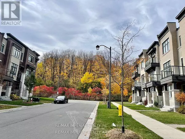 Vaughan (patterson), ON L6A4Z6,36 CARRVILLE WOODS CIRCLE