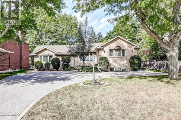2 ROUGECREST DRIVE, Markham (markham Village), ON L3P3B6