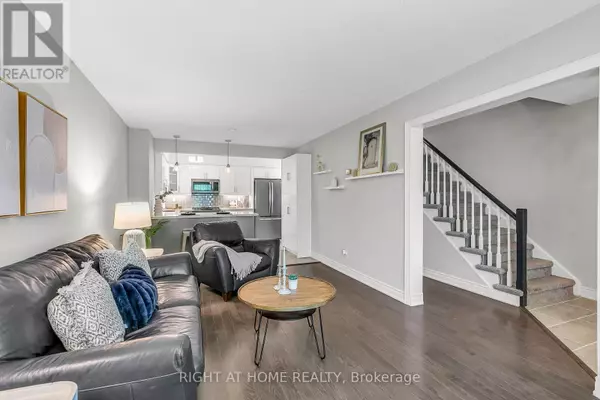 Richmond Hill (north Richvale), ON L4C5A3,25 CASTLE ROCK DRIVE