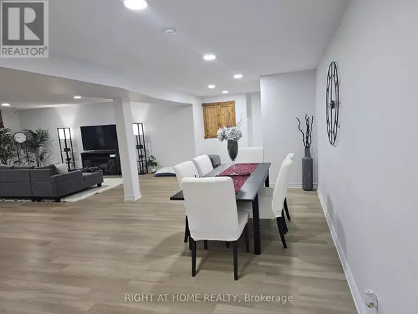 Richmond Hill, ON L4E3M8,33 COUNTRY HEIGHTS DRIVE