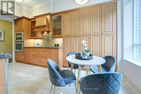 Richmond Hill (crosby), ON L4C0V6,10101 Yonge ST #115