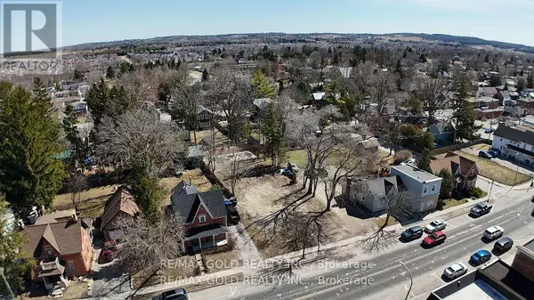 New Tecumseth (tottenham), ON L0G1W0,35 QUEEN STREET N