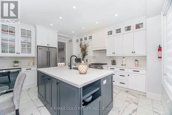 New Tecumseth (tottenham), ON L0G1W0,10 DONNAN DRIVE W