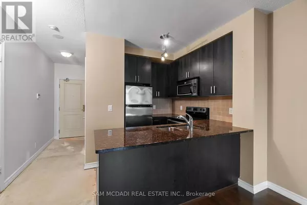 Vaughan (maple), ON L6A0J8,9235 Jane ST #1616