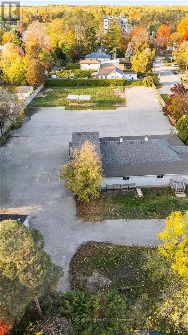 Innisfil (alcona), ON L9S1Z2,2044 25 SIDE ROAD