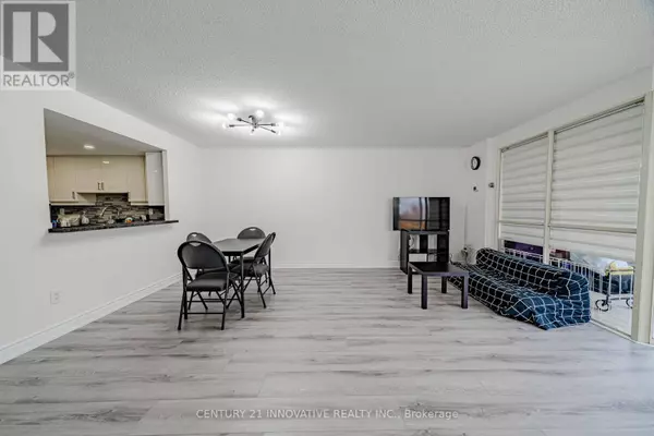 Richmond Hill (north Richvale), ON L4C8S9,5 Weldrick RD West #511