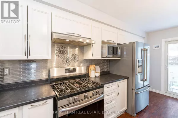 Innisfil (alcona), ON L9S1W6,963 LINDEN STREET
