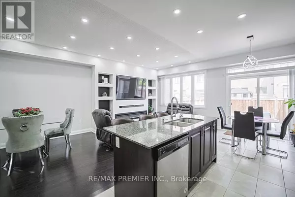 131 LANDOLFI WAY, Bradford West Gwillimbury (bradford), ON L3Z4L7